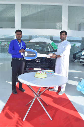 Tata Motors Cars Showroom - Shri Krishna Four Wheels Automotive | Show Room