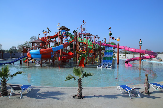 Wambo Beach & Waterpark|Movie Theater|Entertainment