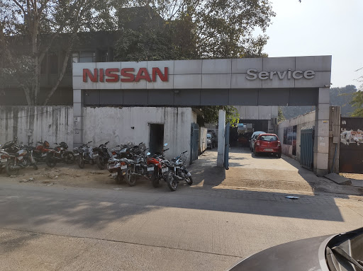 YOU&WE NISSAN DELHI (OKHLA) Automotive | Show Room